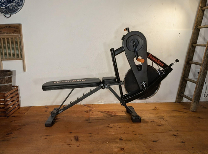 Model 100 - Basic Black